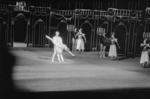 Szenenbilder aus dem Ballett "Dornröschen" von P. Tschaikowski, Städtische Oper Berlin, 1955