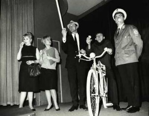 Gesellschaft mit beschränkter Hoffnung: Waltraud Habicht, Rotraud Schindler, Guido Weber, Dieter Hallervorden, Rolf Bauer