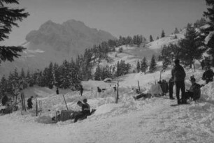Mittenwald: Skihang bei St. Anton, mit Sonnenden, mit Wettersteinspitze