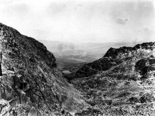 In der Sierra de Gredos : Gebirge mit Blick in ein Tal