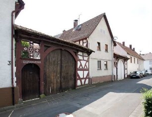 Hüttenberger Tor; Pohlheim, Schulgasse 3