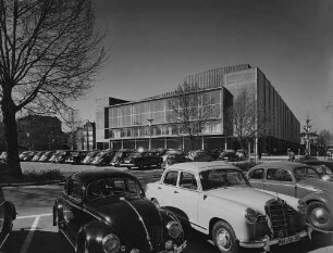 Archivfotografie "mannheim_nationaltheater_aussen_941m"