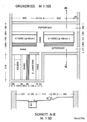 Grundriss- und Schnittansicht eines Stalles