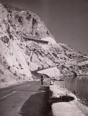 Griechenland, Isthmos von Korinth. An der Straße Korinth-Athen