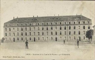 Laon. - Intérieur de la Caserne St-Vincent - 45e d'Infanterie