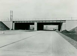 Reichsautobahn-Unterführung bei Vinnhorst, Deutschland, 1937-1938