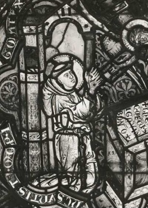 Erfurt. Barfüßerkirche. Chor. Farbige Glasfenster (nach der Restaurierung 1960). Ostfenster, Mittelbahn, Zeile 9: Stigmatisation des heiligen Franziskus. Ausschnitt: linke Seite des Medaillons mit dem heiligen Franziskus (spätromanisch)