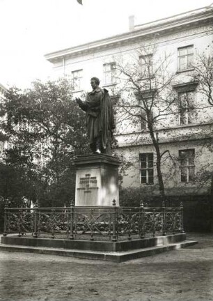 Denkmal Albrecht Thaers (1752-1828, Landwirt)