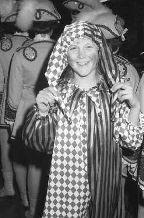 Kindermaskenball in der Gartenhalle, veranstaltet vom Festausschuss Karlsruher Fastnacht FKF und Kindermaskenball der 1. GroKaGe 1908 Durlach e.V. in der Festhalle Durlach