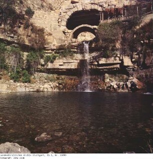 Libanon: Afqa-Grotte