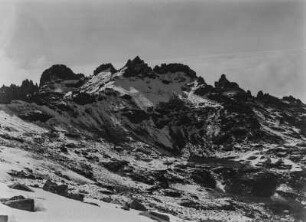 Mount-Kenya-Massiv : Blick über einige Gipfel des Mount-Kenya-Massivs