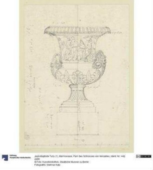 Marmorvase, Park des Schlosses von Versailles