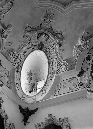 Ottobeuren. Benediktinerabtei Ottobeuren. Klausur (1711-1731; C. Vogt). Fenster in der Decke der Vorhalle zur Heilig-Kreuz-Kapelle