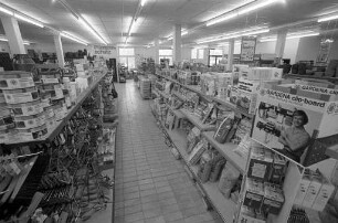 Inbetriebnahme der erweiterten Verkaufsstelle der Raiffeisen-Zentral-Genossenschaft ZG in der Fautenbruchstraße 45