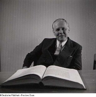 Portraitserie Hans Erich Stier