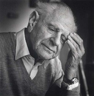 Sir Karl Popper (1902-1994; österreichisch-britischer Philosoph; austrian-british philosopher). Wien, 1986