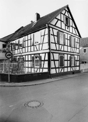 Offenbach, Dörnigheimer Straße 13