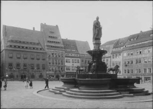 Freiberg, Obermarkt : Freiberg. Obermarkt, Brunnendenkmal des Markgrafen Otto des Reichen