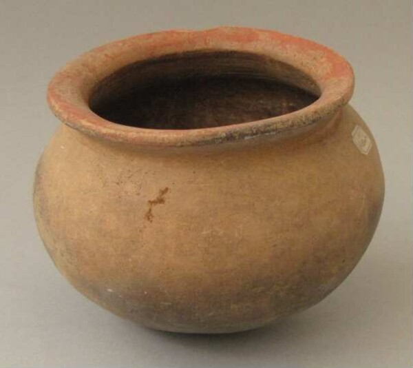 Clay vessel