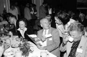 30. Tagung 1980 Chemiker; Bayrisches Frühstück Spielbank: ?, [Tochter Heisenberg ?], Vladimir Prelog, R. Schmid, ?