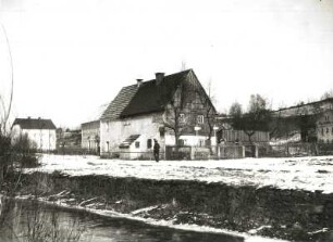 Malter, Wohnhäuser an der Dorfstraße im unteren Ortsteil