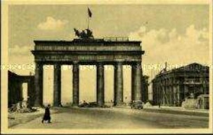 Das Brandenburger Tor, mit Losung zum Deutschlandtreffen der Jugend