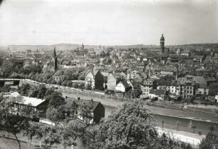 Pforzheim, Stadtansicht : Pforzheim. Blick zum Stadtzentrum über die Enz von Südosten