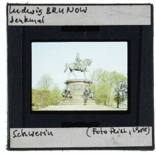 Schwerin, Schlosspark, Reiterdenkmal Friedrich Franz II.