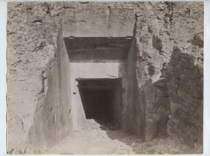 Eingang eines Edlen-Grabes, Luxor (Theben-West): Ansicht