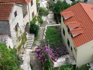 Dubrovnik: Straßenzug und Häuser der Altstadt