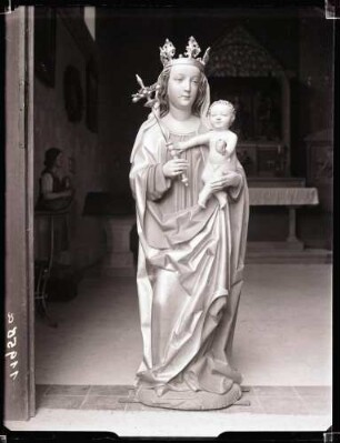 katholische Pfarrkirche; Madonna