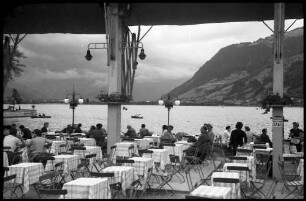 Zell am See: Café Terrasse Zauner, am See