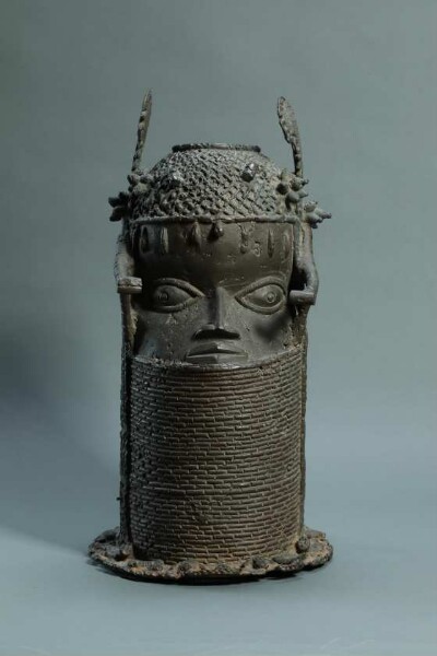 Memorial head of an Oba