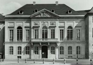 Dresden-Altstadt, Tzschirnerplatz 3. Kurländer Palais (1728-1729, J. C. Knöffel)