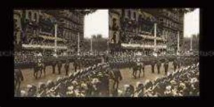 Marschall Robert und Gardeoffiziere beim Festzug, London