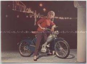 Werbefoto für das Simson-Moped SR2