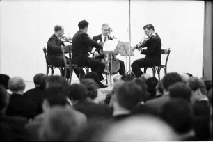 Donaueschingen: Donaueschinger Musiktage; Sternensaal; Juilliard String Quartet, spielend