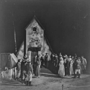 Sorbisches Volkstheater: "Wotprosenje" (Die Abbitte) : Loga. Schauspieler des Sorbischen Volkstheaters bei der Aufführung des Theaterstückes "Wotprosenje" (Die Abbitte)