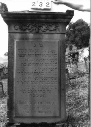 Grabstein 232