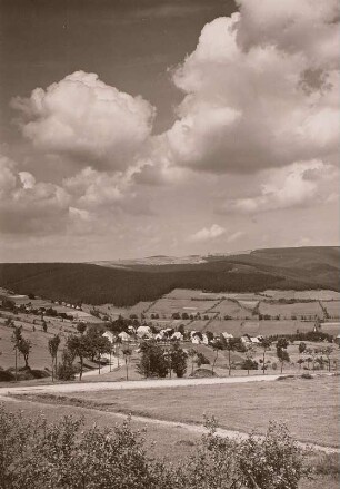 Sankt Joachimsthal (Jáchymov), Blick von der Maria Sorger-Höhe über den Stadtteil Neustadt nach Nordwesten