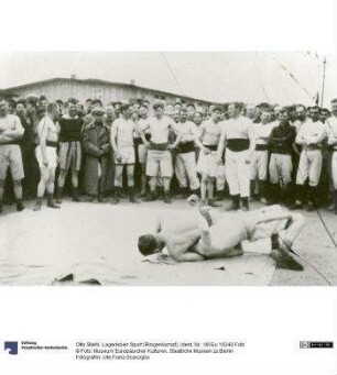Lagerleben Sport (Ringenkampf)