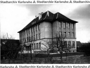 Beichel, Friedrich. Schulhauserweiterung Rintheim unter Oberbaurat Amann