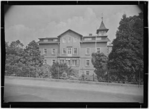Kurort Gohrisch. Sanatorium mit Kneippkureinrichtung