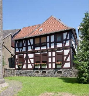 Alte Schule; Laubach, Pfarrhof 4