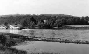 Klipphausen-Constappel. Blick über die Elbe auf die Saubachmündung beim Elbschlößchen