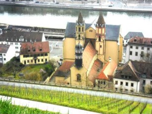 Sankt Burkhard-Ansicht von Westen von der Festung Marienberg mit Romanischem Langhaus und Türmen sowie spätgotischem Querhaus-einst umgebende Klostergebäude abgetragen