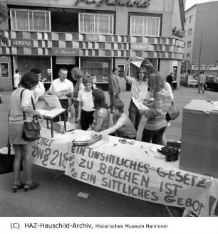 Infostand der Aktion 218 in der Georgstraße