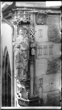 Wimpfen Hauswand Heiligenfigur