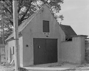 Kobershain (Kr.Torgau-Oschatz). Freiwillige Feuerwehr, wohl 3.V.20.Jh. Straßenansicht