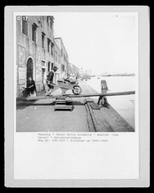 Venedig, Canale della Giudecca, Kohlenverladung